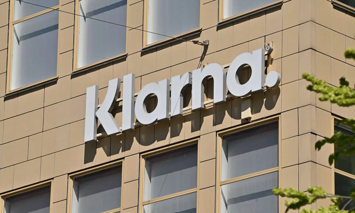 Featured image for Klarna Unveils US Debit Card to Expand BNPL and Banking Revenue
