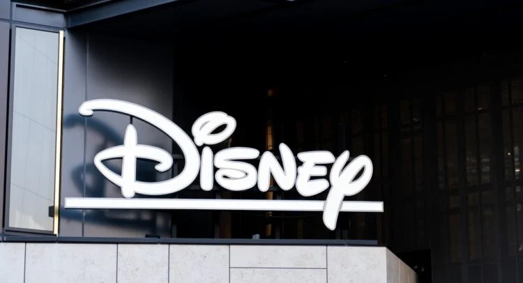 Featured image for Disney Prepares for Q4 Earnings Amid Streaming and Parks Focus