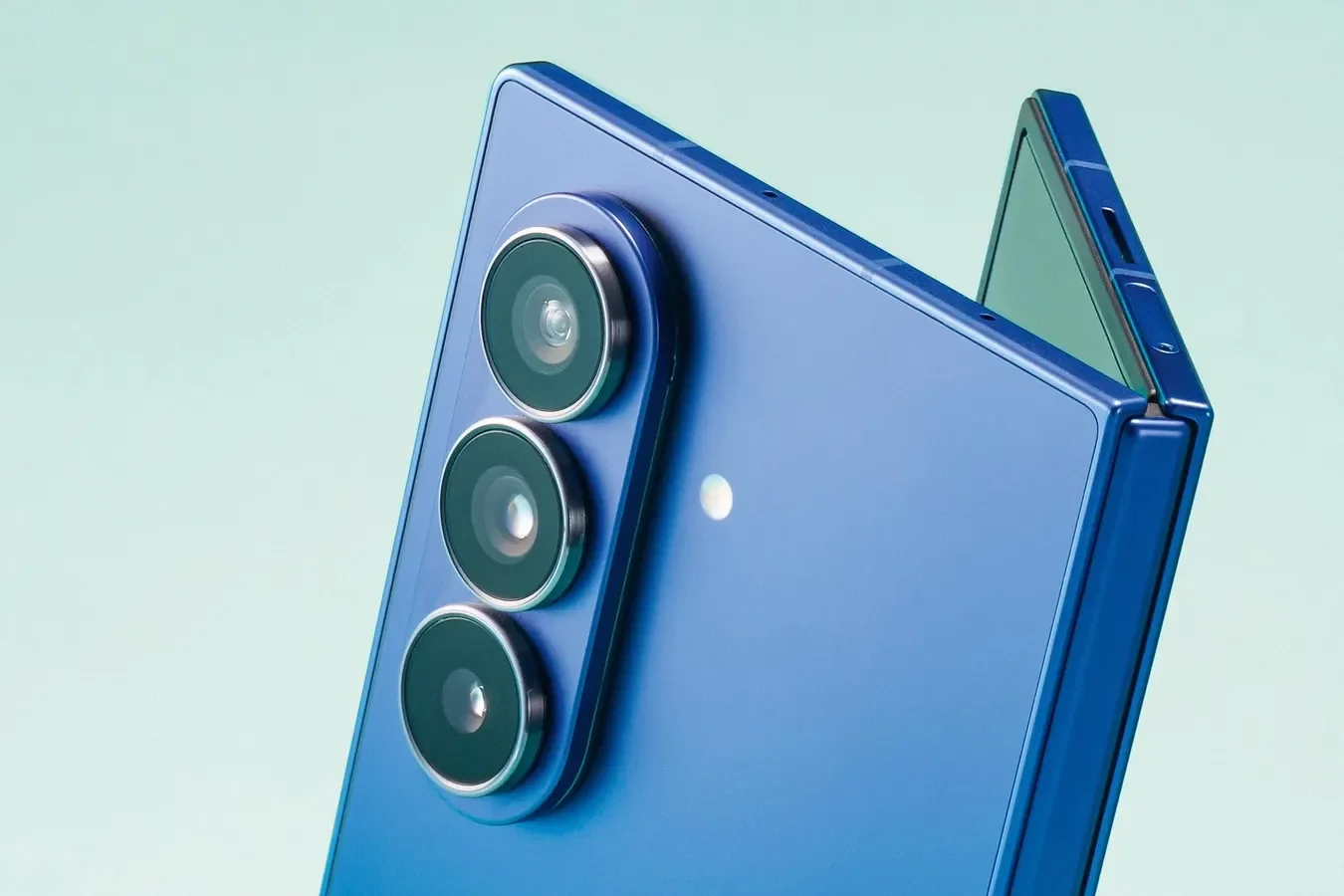 Samsung’s Galaxy Z Fold 8 Wide debut: new design and confirmed launch date