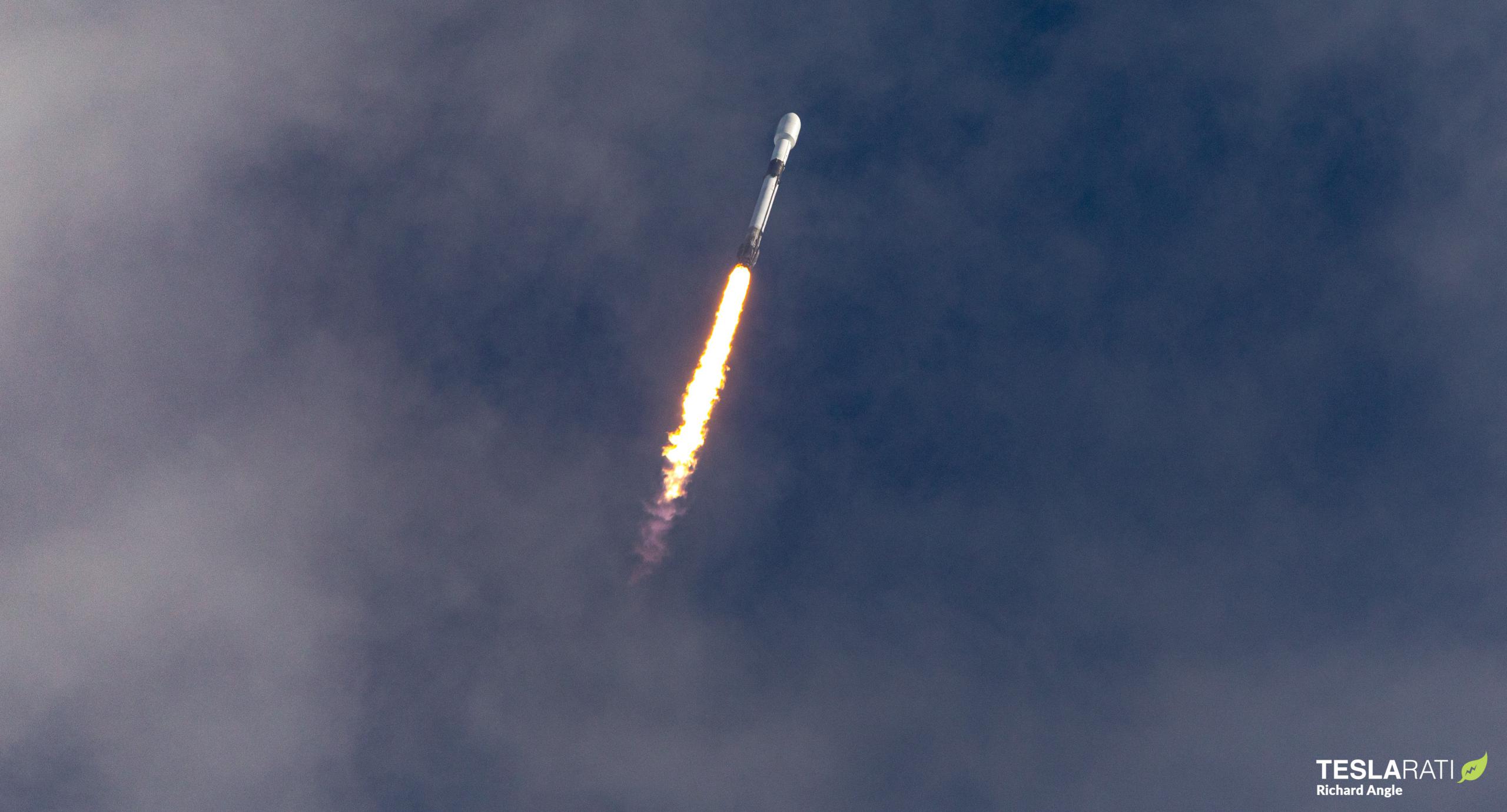 "SpaceX's Doubleheader: Back-to-Back Starlink Launches and Crew Dragon Undocking"