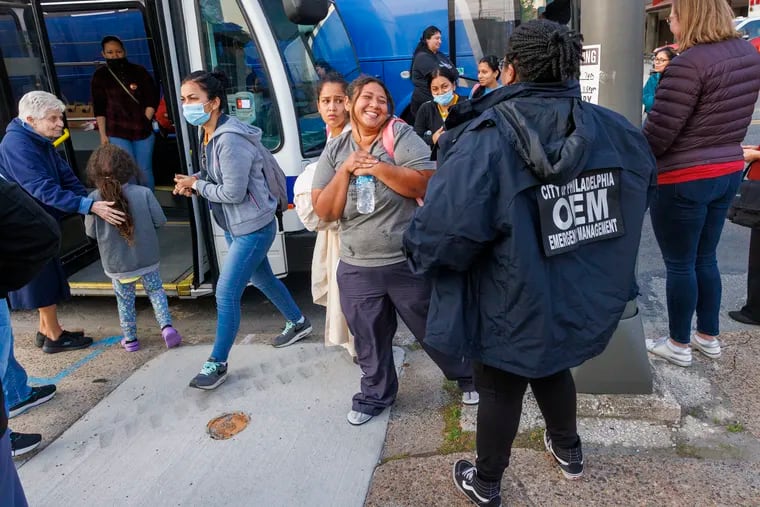 US Cities Prepare for Influx of Migrant Arrivals Amidst Sanctuary City Debate