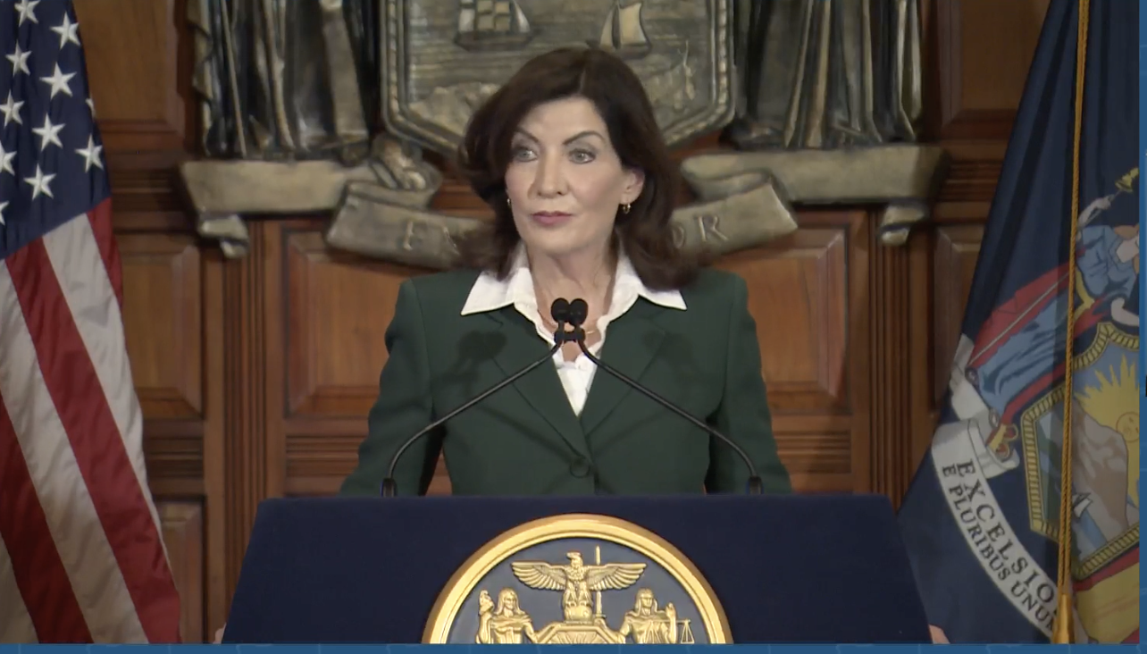 "Gov. Hochul unveils $229B budget deal for NY, including changes to minimum wage and bail"