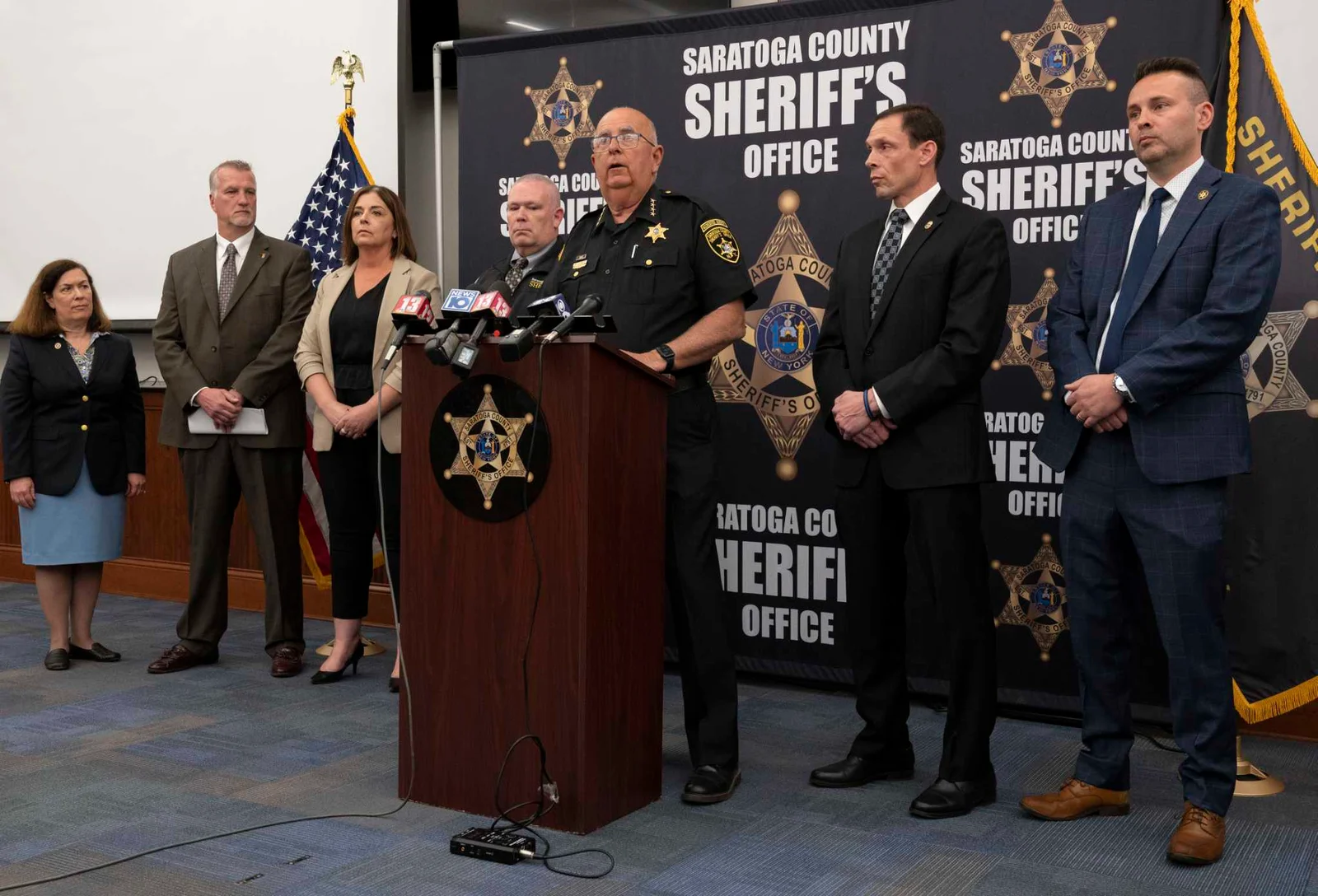 Clifton Park Shooting Leaves Gunman Dead and Deputies Injured