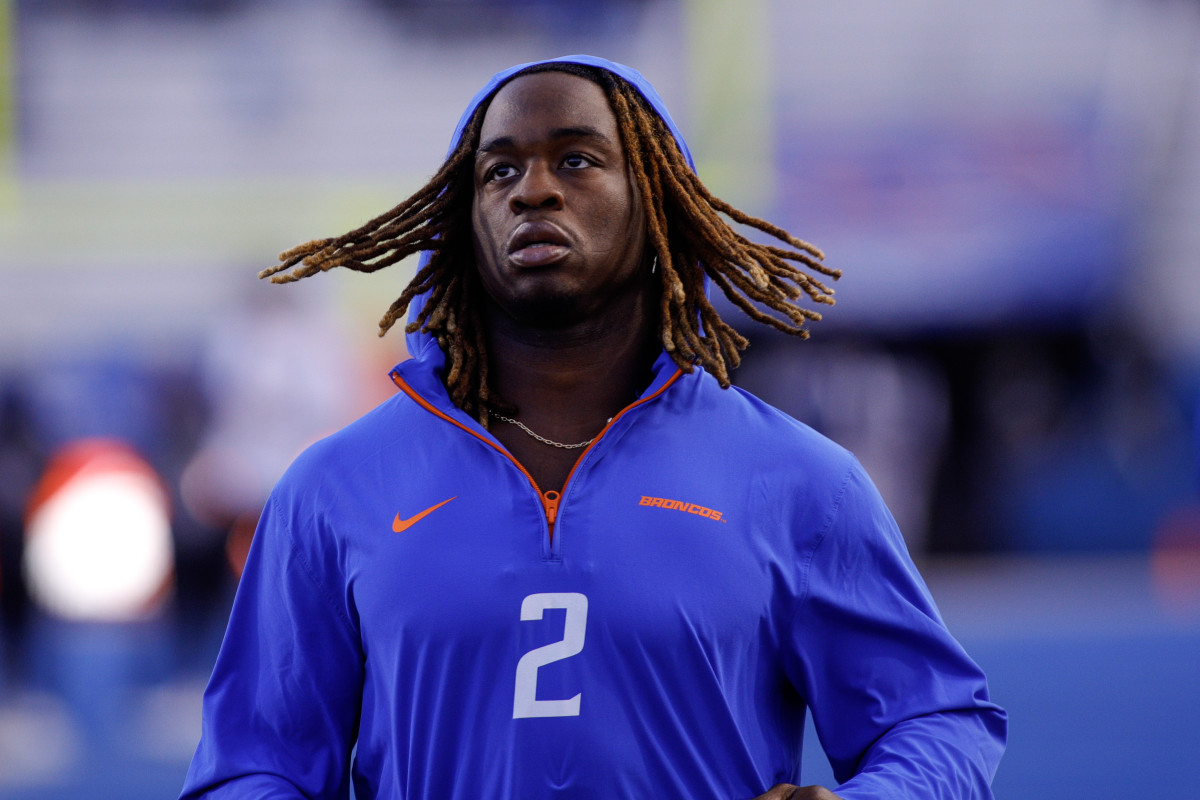 Ashton Jeanty Sets Record in Boise State vs. UNLV Clash