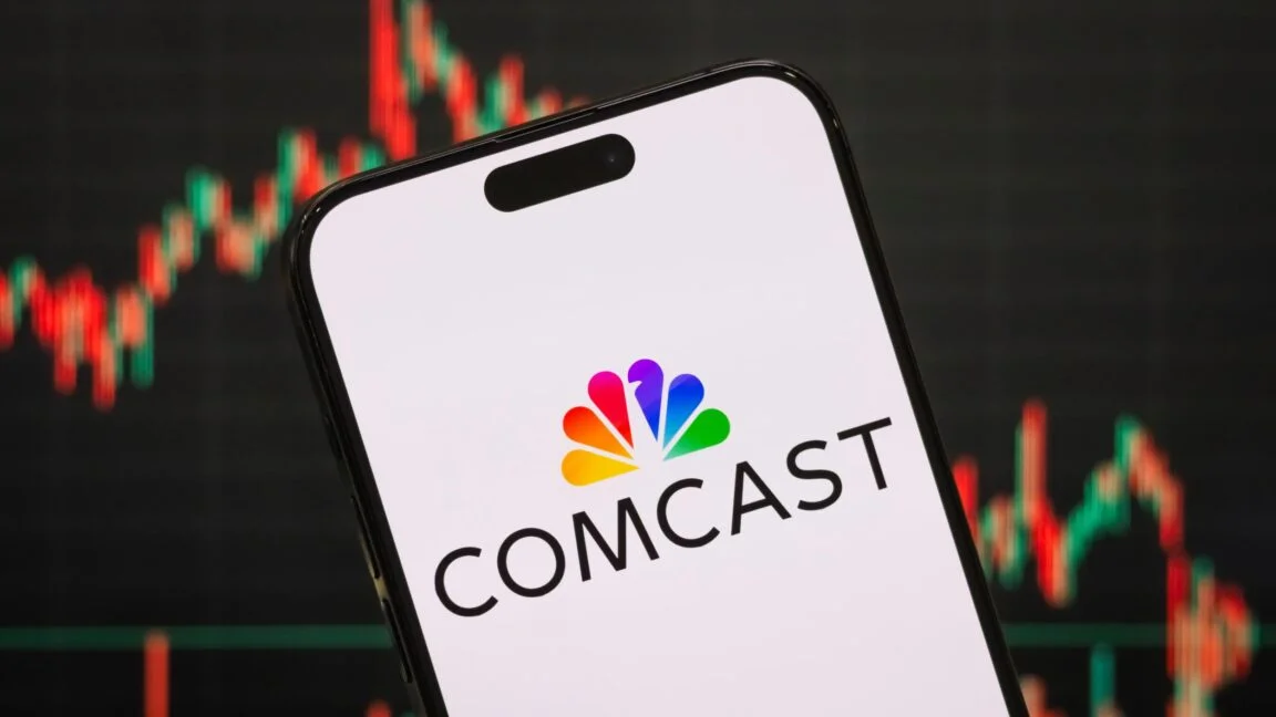 Comcast's pricing overhaul fails to stop broadband customer losses