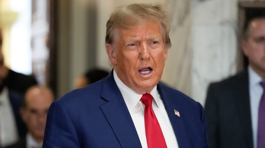"Trump Seeks New Lawyers, Attacks Judge in E. Jean Carroll Defamation Appeal"
