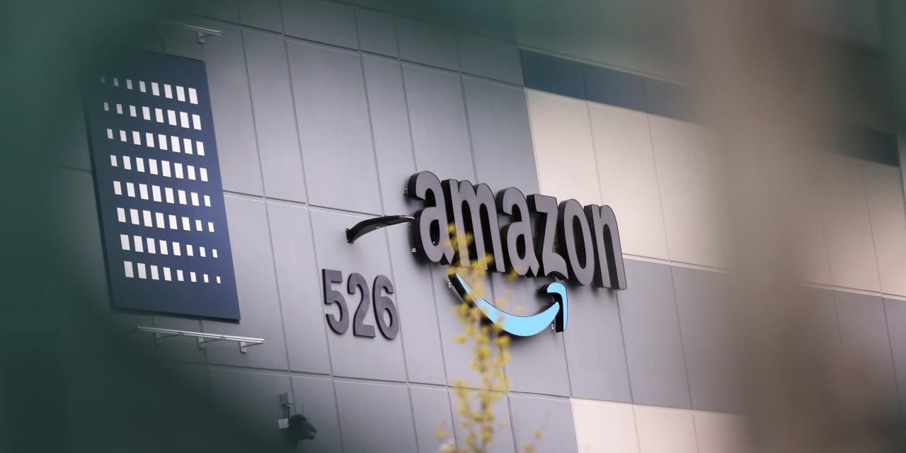 Featured image for "Michael Burry's Scion Asset Management Adds Amazon, Alphabet, and More to Portfolio"