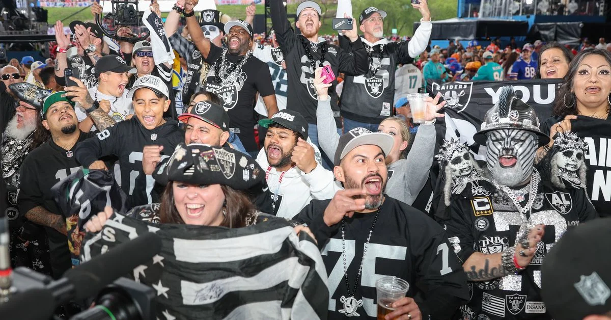 "2023 NFL Schedule: Predicting Prime-Time Matchups for Top Teams"