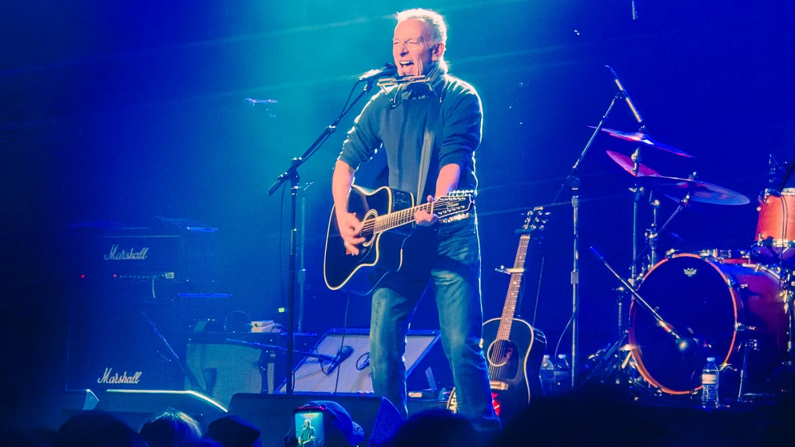 Springsteen Surprises Minneapolis Crowd, Braids Protest and Song at ICE Benefit