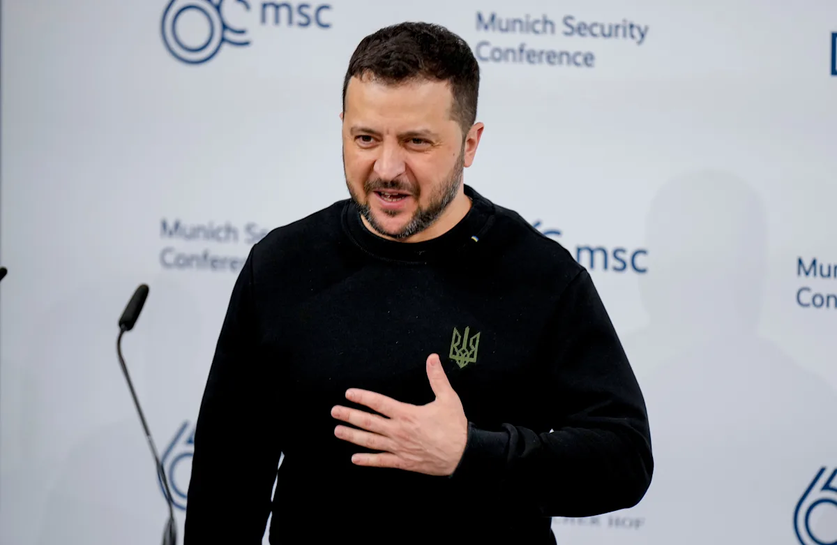 "Zelenskyy Criticizes Congress Over Military Aid: 'Dictators Don't Take Vacations'"