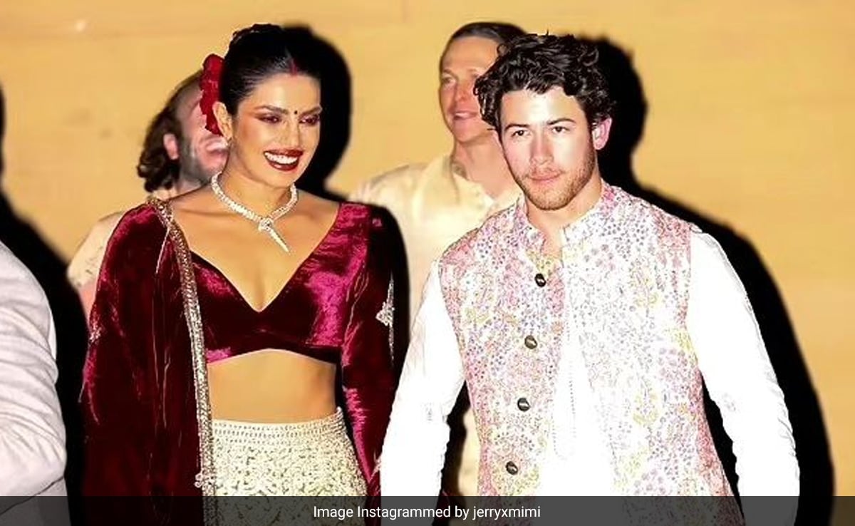 Featured image for Priyanka Chopra and Nick Jonas' Glamorous Diwali Celebrations in Los Angeles