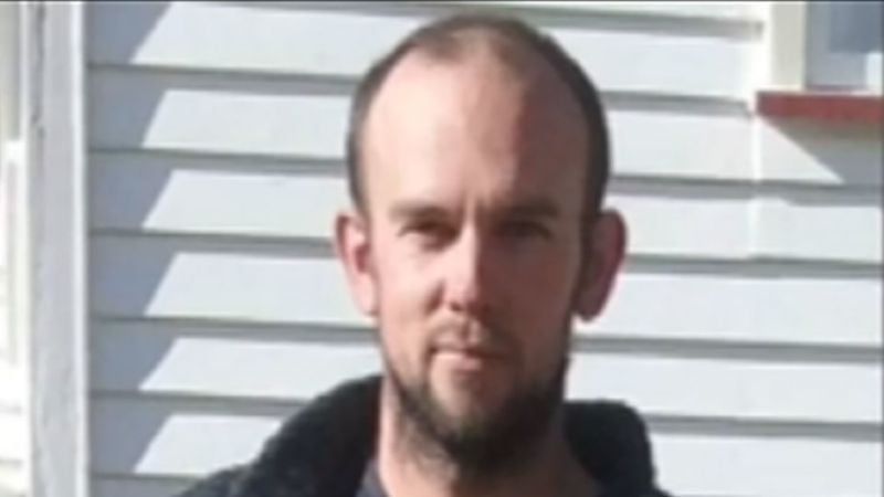 Featured image for Fugitive New Zealand father shot dead by police after wilderness standoff
