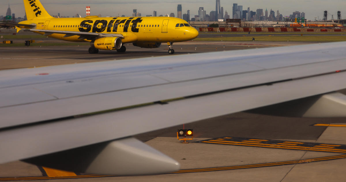 Featured image for Spirit Airlines Flight Faces Emergency Landing After Mechanical Issue