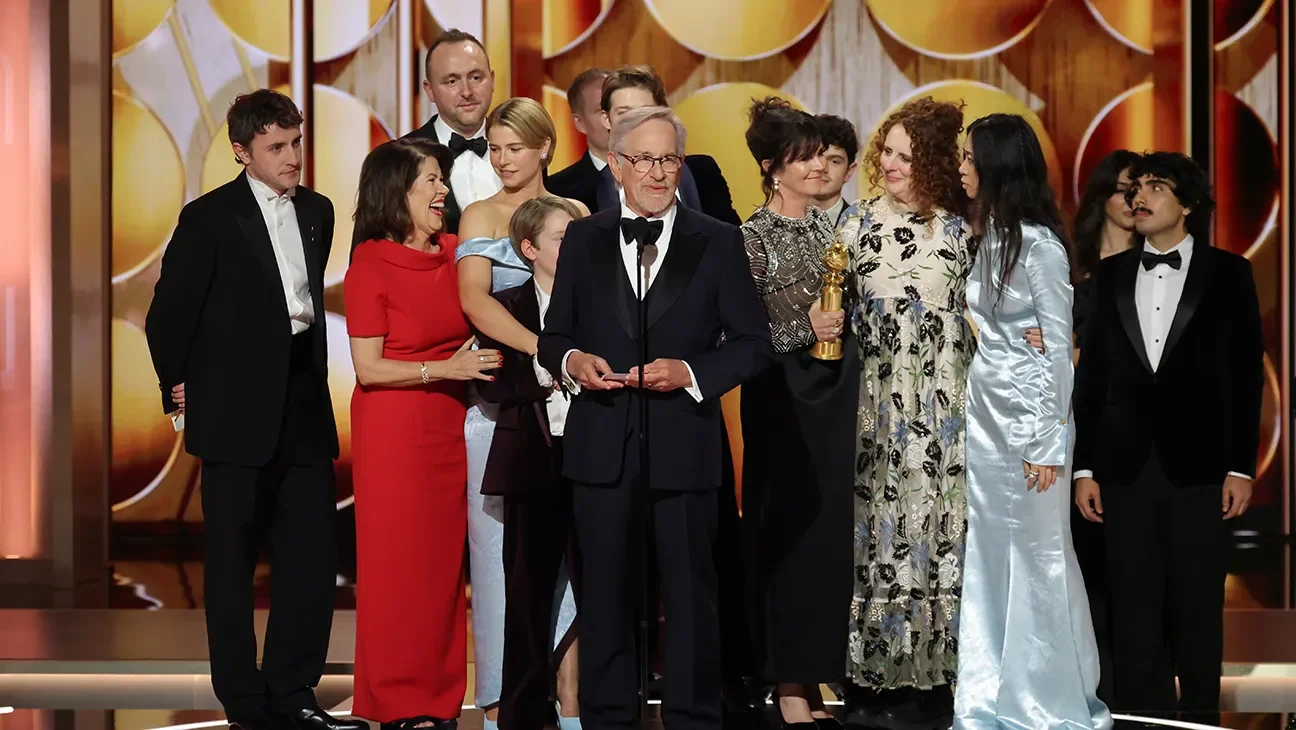 Hamnet Clinches Golden Globes Drama as Zhao Receives Acclaim