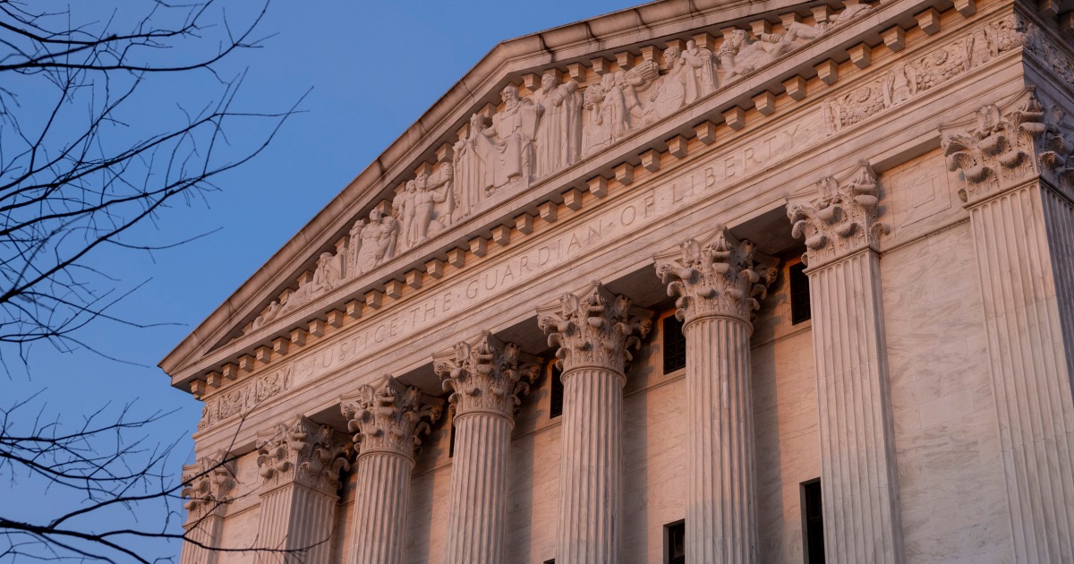 "Florida Man Receives 14-Month Prison Sentence for Threatening Supreme Court Justice"
