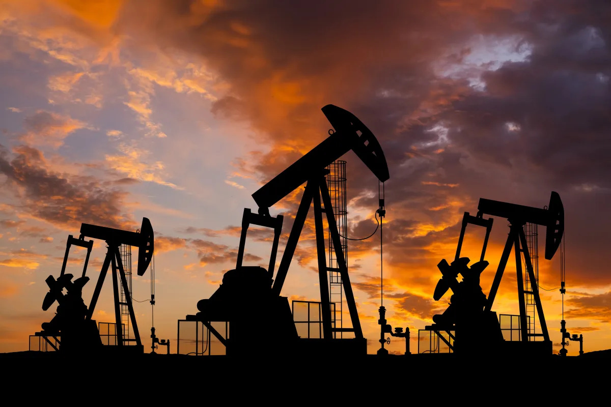 "Oil's Consolidation Accelerates: Berkshire Hathaway Invests $588.7 Million in Occidental Petroleum"