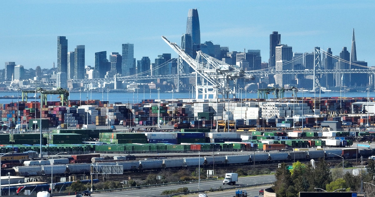 "Surprising Growth: US Economy and 401(k) Performance Soar"