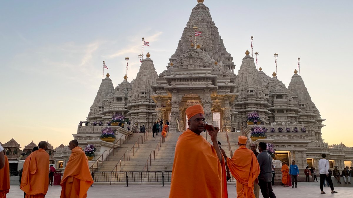 New Jersey Welcomes Largest Hindu Temple Outside India