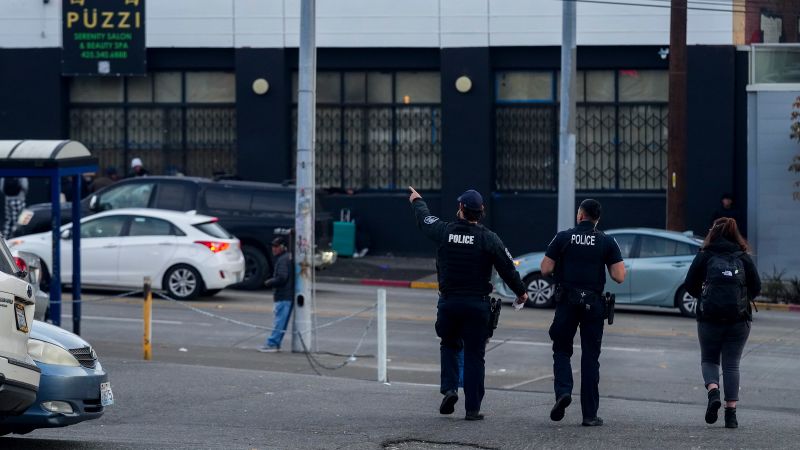 Featured image for Seattle Man Arrested After Series of Stabbings Injure 10