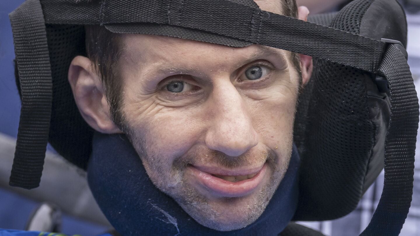 Featured image for Rugby Legend and ALS Advocate Rob Burrow Passes at 41