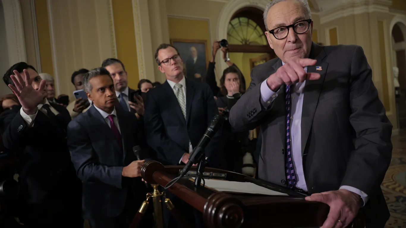 Lawmakers face mounting pressure as government shutdown persists and key dates approach
