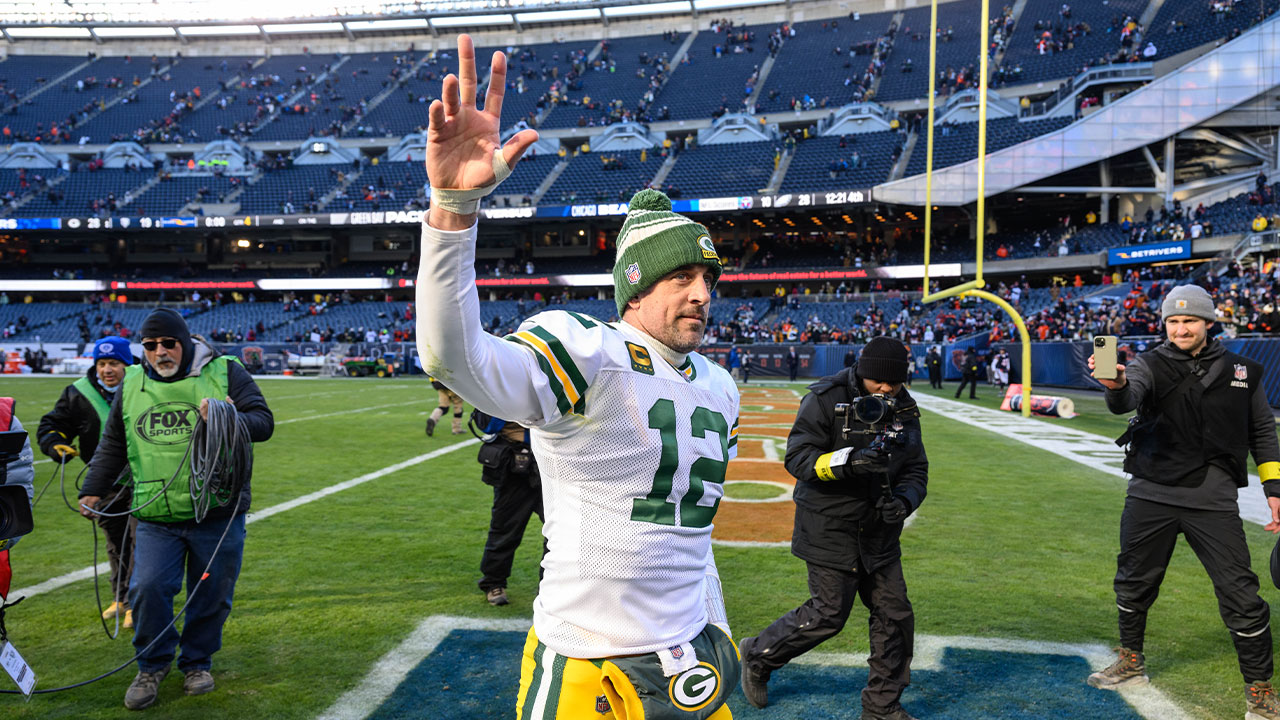 Aaron Rodgers trade talks intensify, 49ers and Jets in the mix.