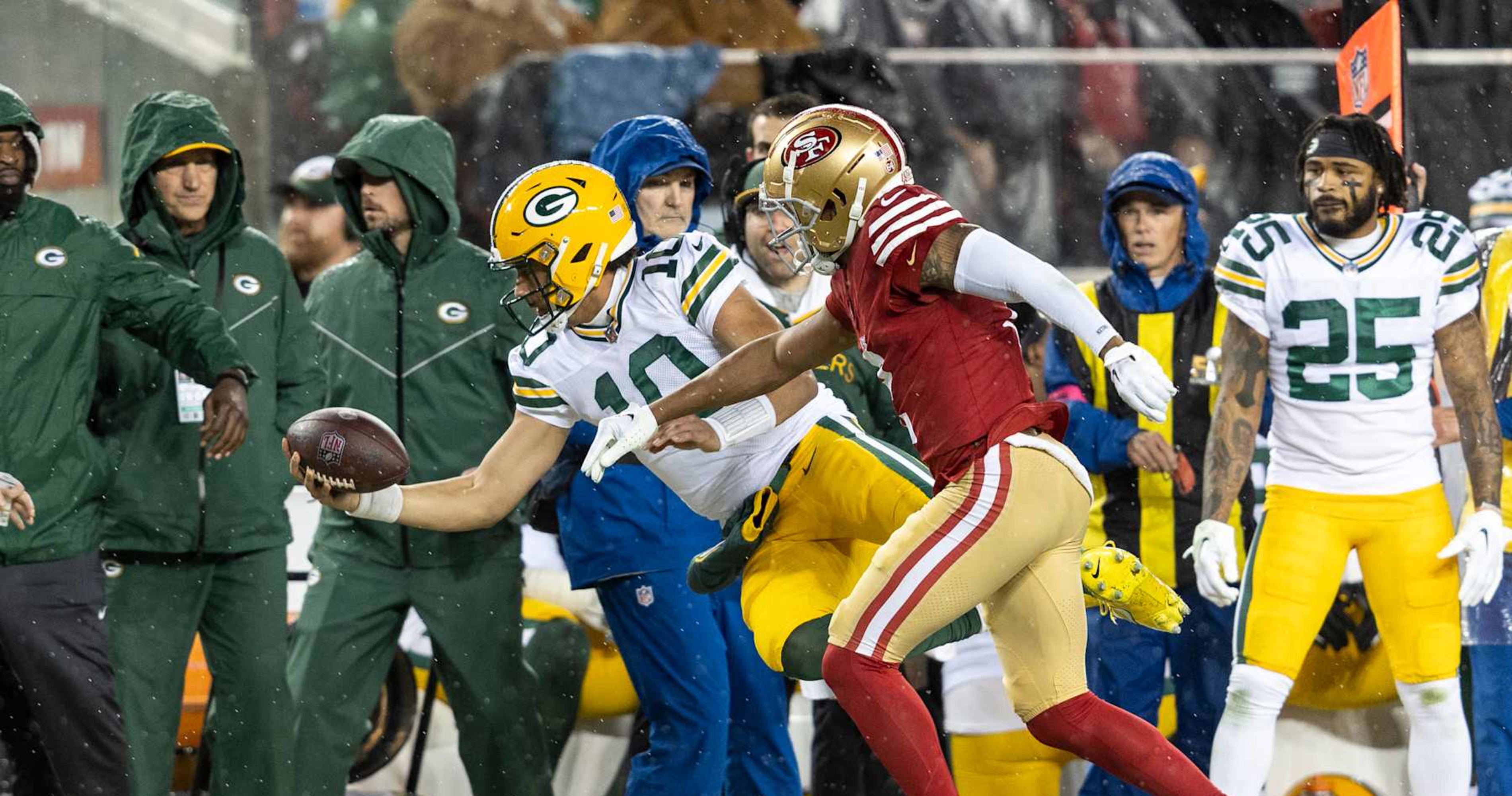 Featured image for NFL Week 12: Top Plays and Scores Recap