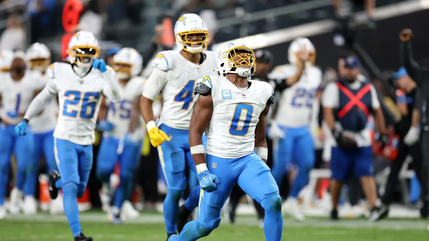 Daiyan Henley Overcomes Illness to Lead Chargers' Dominant Defense