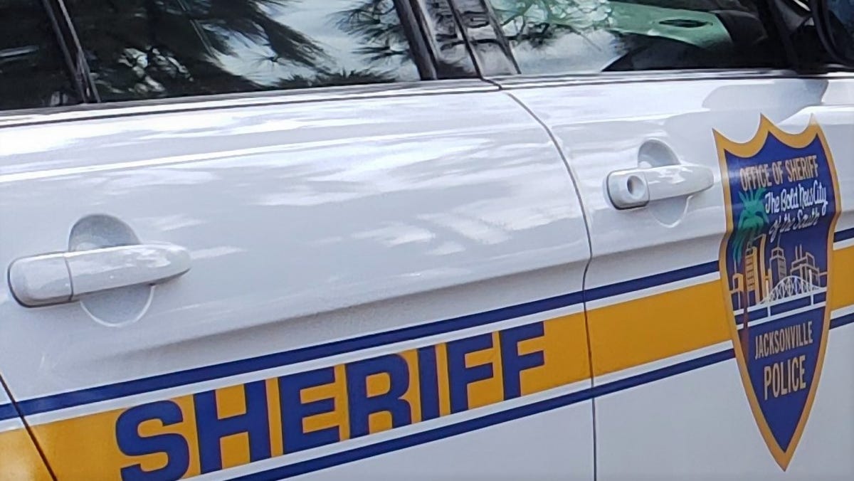 Fatal Shooting in Florida Over Dog Sale Leaves 2 Adults and 3-Year-Old Dead
