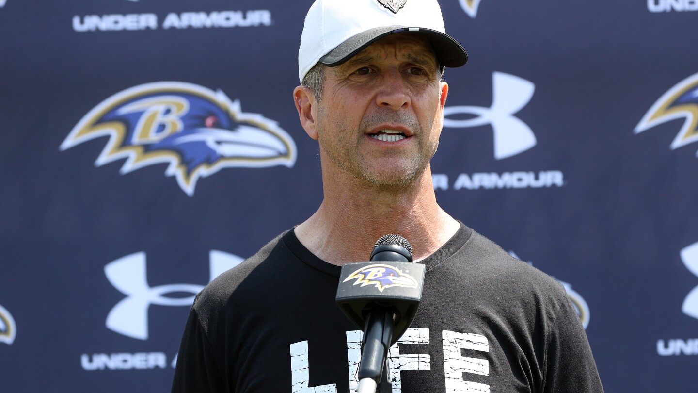 Featured image for John Harbaugh Criticizes Reporter Over White House Visit Question