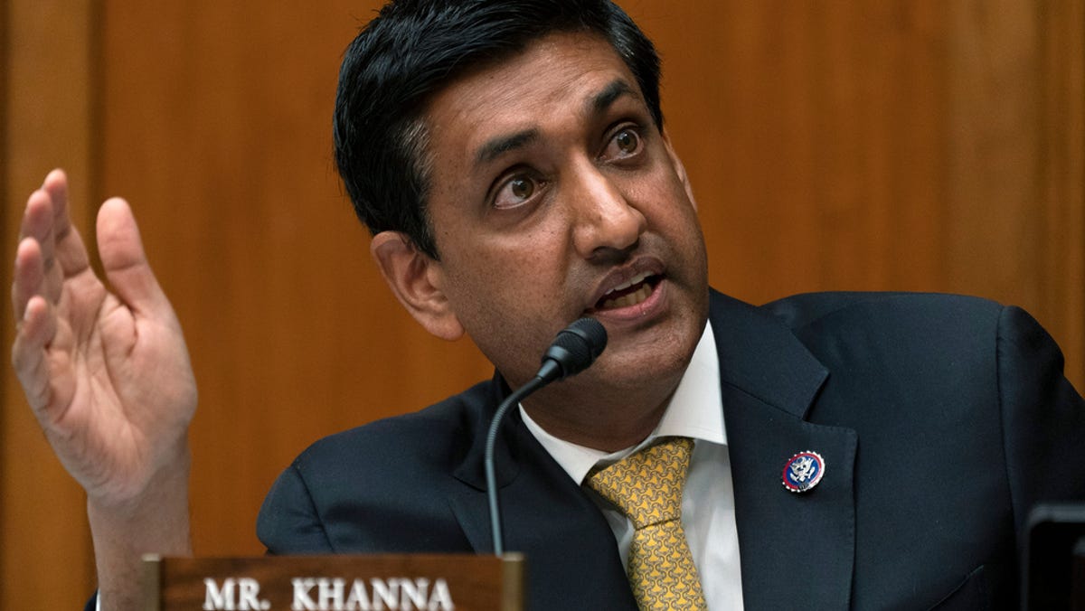 Khanna defends Feinstein amid resignation calls