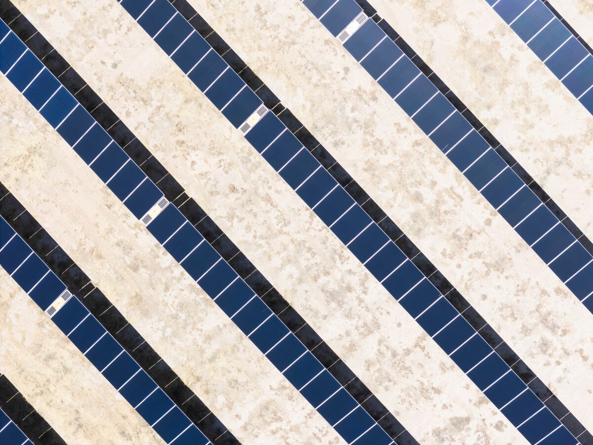 Featured image for Trump Moves to End Wind and Solar Energy Subsidies