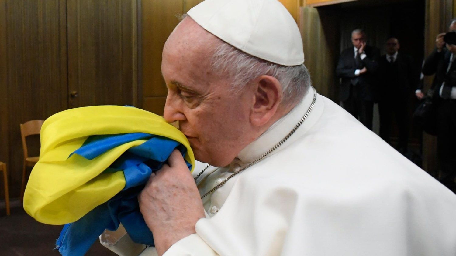 "Churches in Ukraine: Battling for Peace Amidst Russian Aggression"