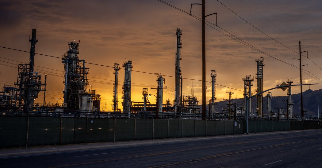 Featured image for Oil Prices Surge Toward $100 a Barrel Amid Supply Tightness and Strengthening Dollar