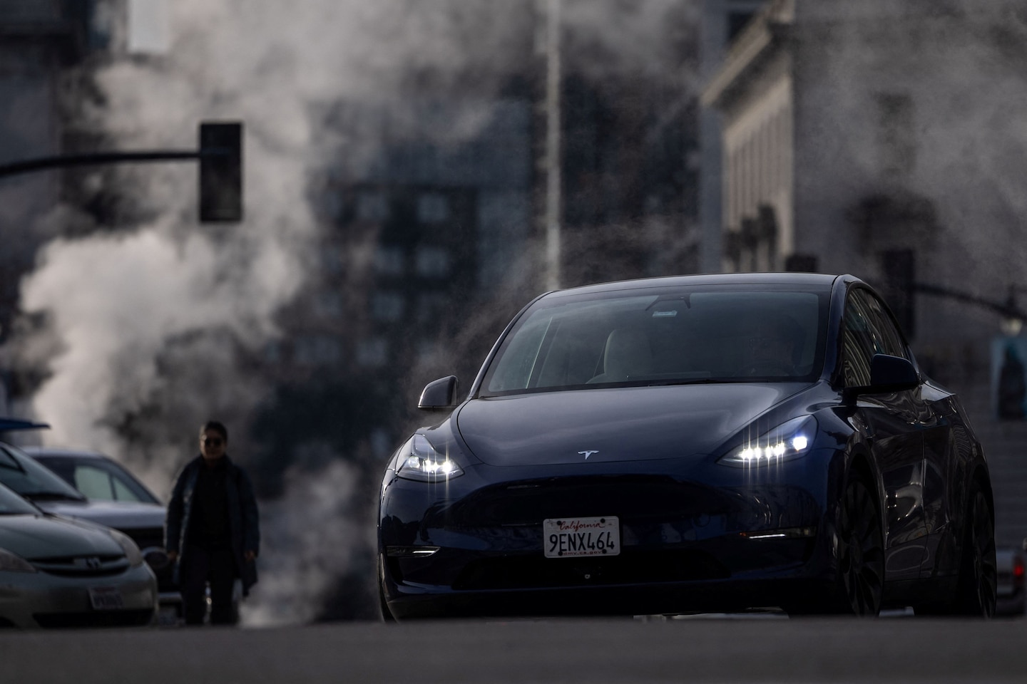 Tesla Autopilot Recall Sparks Federal Criticism and Widespread Car Model Recalls