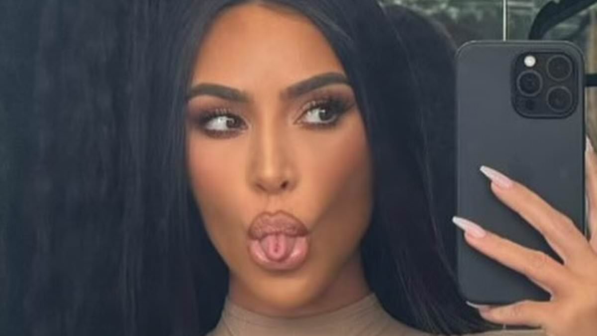 "Kim Kardashian's Skims Black Friday Sale: Mega-Pout, Hourglass Figure, and Huge Discounts!"