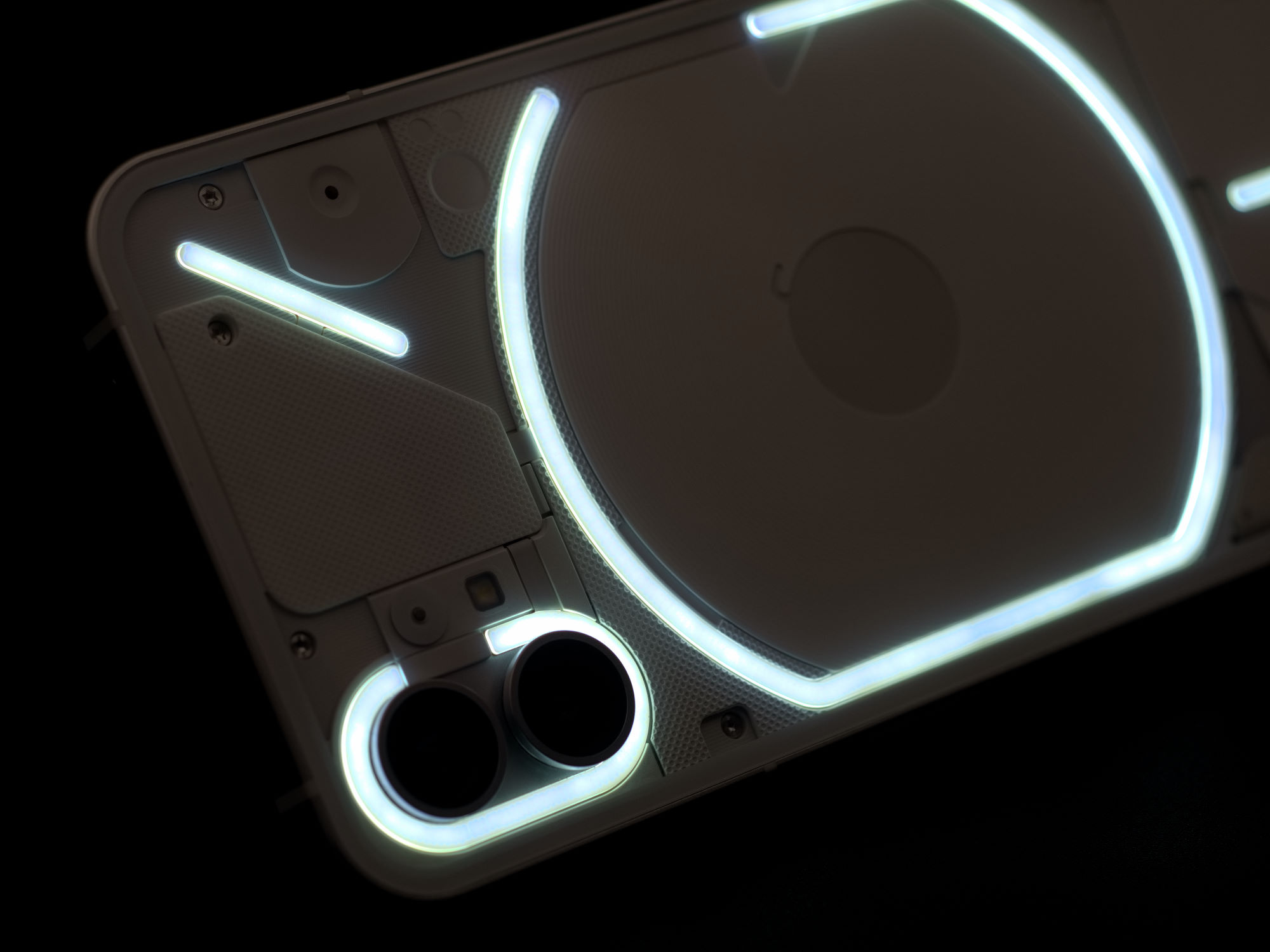 "Nothing Phone (2) Geekbench Listing Unveils Impressive Specs"