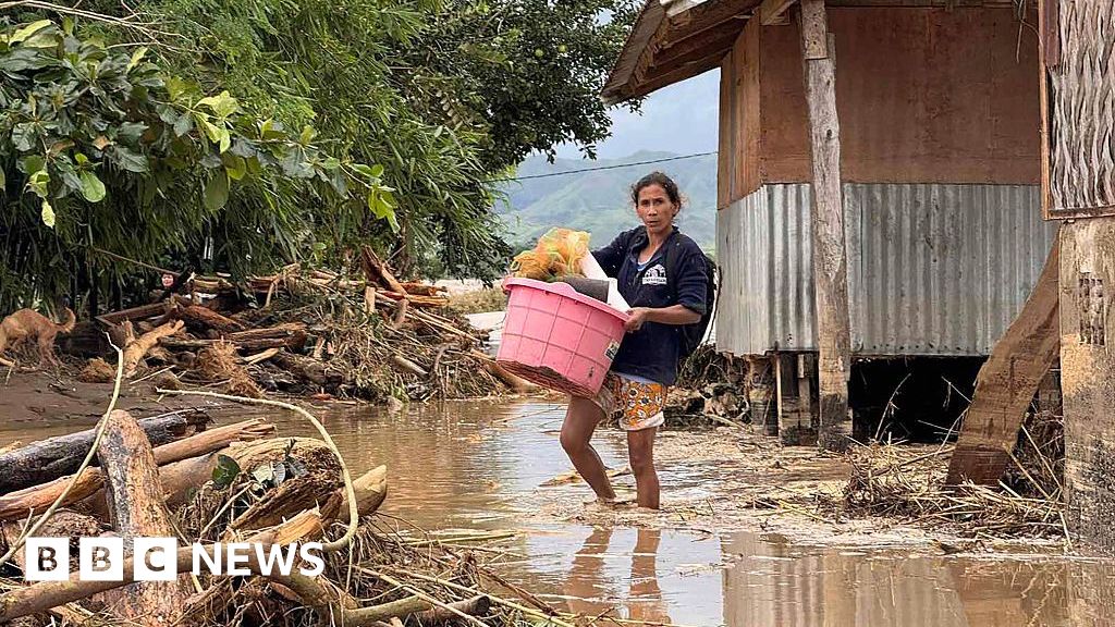 Featured image for Super Typhoon Fung-wong Causes Devastation in the Philippines