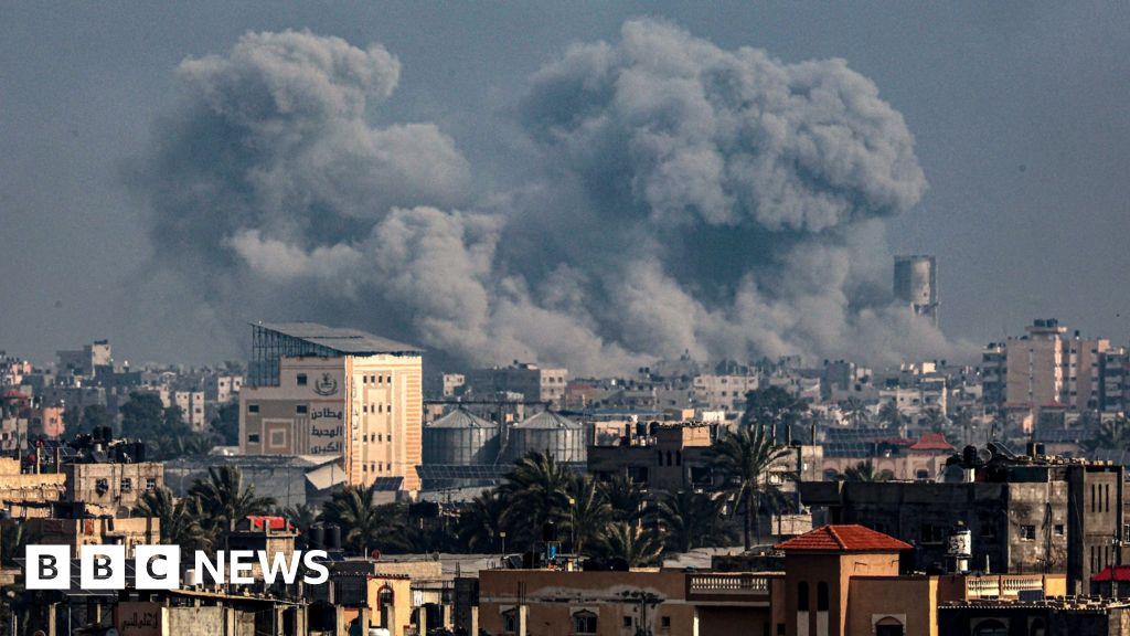 "Israeli Strikes Escalate in Gaza as Hostages Await Medicine Delivery"