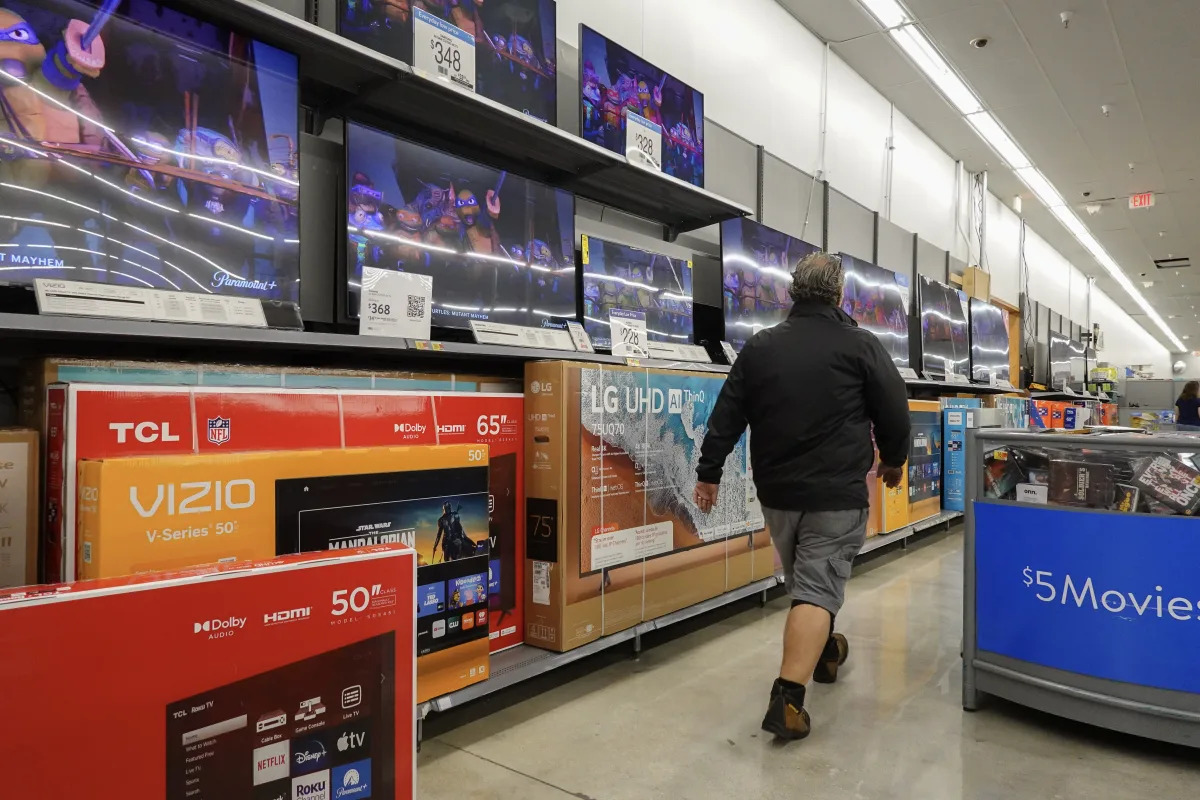 "Walmart's Strategic Move: Acquiring Vizio to Dominate Digital Advertising and Streaming"