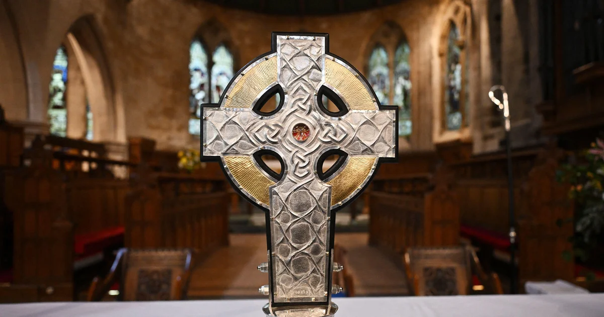 "Pope Francis Gifts King Charles III with Shards of True Cross for Coronation"