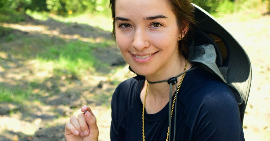 Featured image for Woman Discovers 2.3-Carat Diamond in Arkansas Park