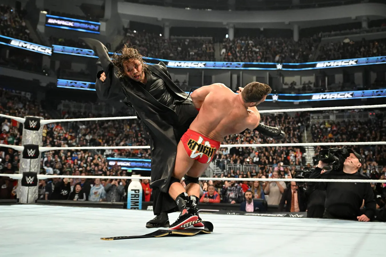Featured image for Shinsuke Nakamura Stuns LA Knight to Claim US Title at Survivor Series