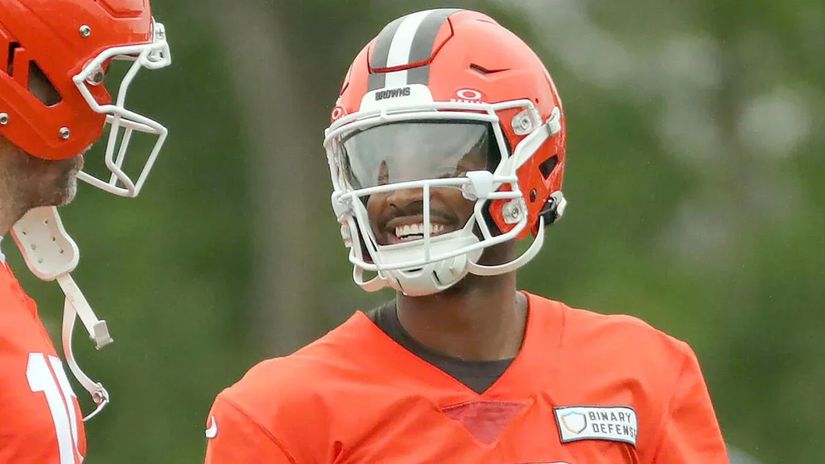 Browns Rookie QBs Shine Amidst Ongoing QB Battle