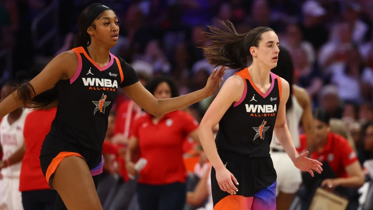 Clark–Reese Moment Sparks Debate Over Intent