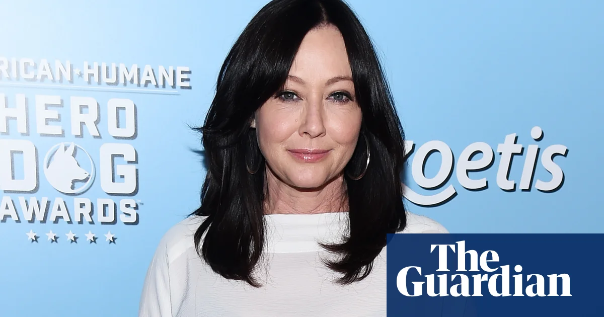 Featured image for Shannen Doherty's breast cancer spreads to brain.