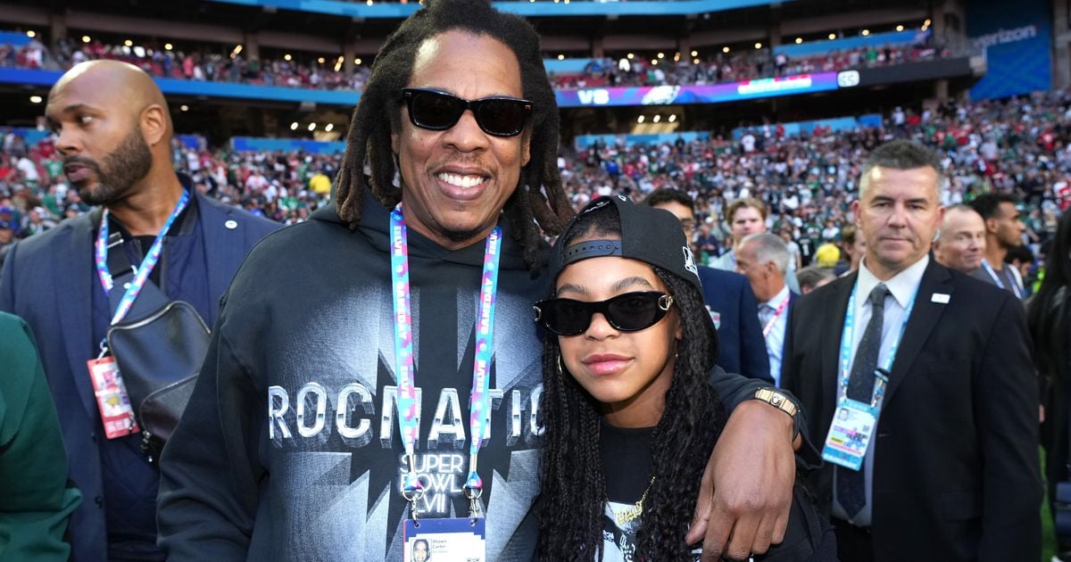 Featured image for Jay-Z Opens Up About Blue Ivy's Hair, Name, and Public Scrutiny