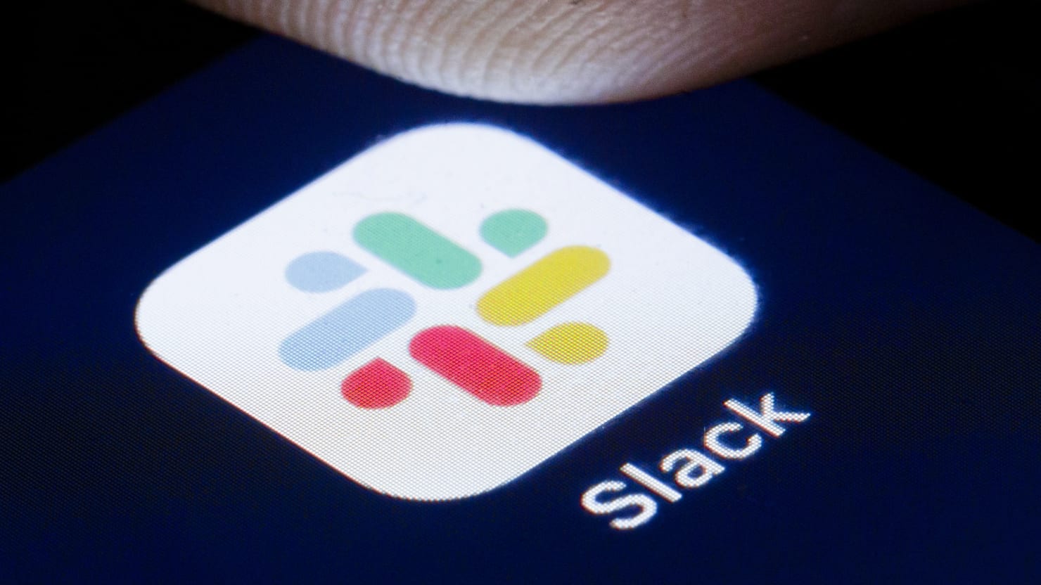 Featured image for "Outdoor Voices Shifts to Online-Only, Closing All Retail Stores"