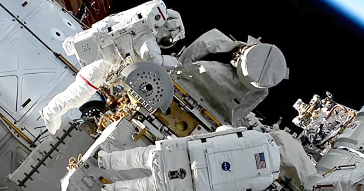 "Lost NASA Tool Bag Spotted Orbiting Earth, Visible to Stargazers"