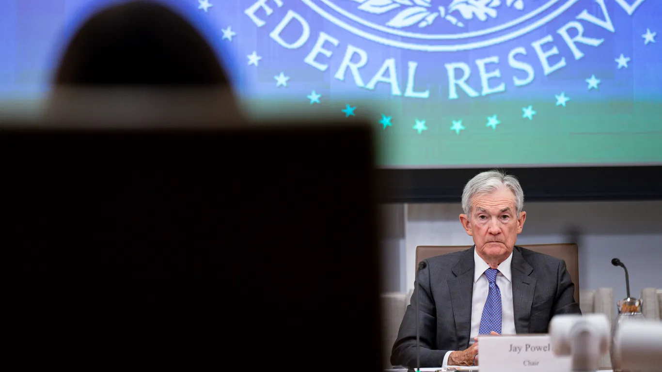 Featured image for Fed's Rate Cuts Signal Uncertainty Amid Market Caution